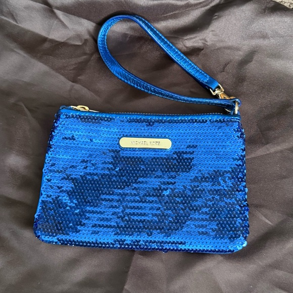 Michael Kors wristlet - Picture 4 of 7